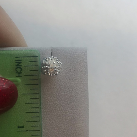 Sterling Silver 925 Stud Earrings - Picture 3 of 3